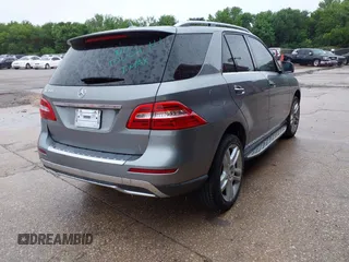 2015 Mercedes-Benz M 350 с VIN 4JGDA5JB1FA566890, выставлен на аукционе IAAI как лот 42114012 с пробегом 112 244 миль миль и . История ставок и продаж доступна на DreamBid. Изображение 4.