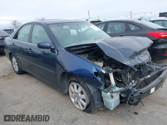 2004 Toyota Camry LE with VIN 4T1BF30K44U069441, listed as a IAAI auction lot 41740124 with 145,906 mi miles. Bid and sale history available at carsss.com. Image 1.