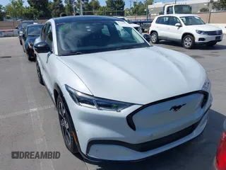 2023 Ford Mustang Mach-E Premium с VIN 3FMTK3SUXPMA73825, выставлен на аукционе IAAI как лот 42508806 с пробегом 21 422 миль миль и . История ставок и продаж доступна на DreamBid. Изображение 12.