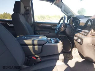 2022 Chevrolet Silverado 1500 LT with VIN 1GCPDKEKXNZ616770, listed as a IAAI auction lot 41685981 with 34,347 mi miles. Bid and sale history available at carsss.com. Image 5.