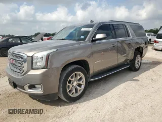 2019 GMC Yukon XL z VIN 1GKS1JKC9KR153921, wystawiony jako Copart lot #54333385 z przebiegiem 68 434 mil mil oraz Szkody całkowita. Historia ofert i sprzedaży dostępna na DreamBid. Obrazek 1.