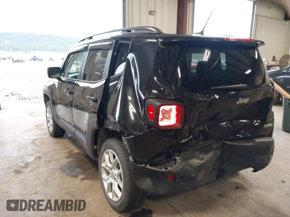 2017 Jeep Renegade Latitude with VIN ZACCJBBB6HPG34746, listed as a IAAI auction lot 41915833 with 60,814 mi miles. Bid and sale history available at carsss.com. Image 3.