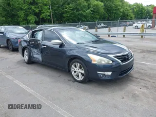 2015 Nissan Altima SV z VIN 1N4AL3AP1FC193801, wystawiony jako IAAI lot #42184777 z przebiegiem 156 894 mil mil oraz . Historia ofert i sprzedaży dostępna na DreamBid. Obrazek 1.