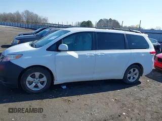 2013 Toyota Sienna LE AAS with VIN 5TDKK3DC2DS354582, listed as a IAAI auction lot 41360766 with 169,978 mi miles. Bid and sale history available at carsss.com. Image 14.