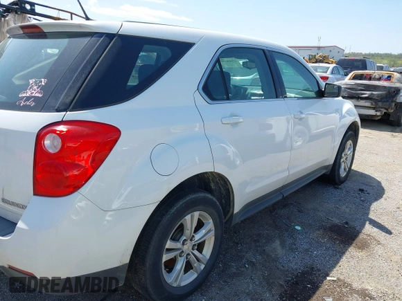 2013 Chevrolet Equinox LS with VIN 2GNALBEK1D6432845, listed as a IAAI auction lot 42008299 with 188,244 mi miles. Bid and sale history available at carsss.com. Image 4.