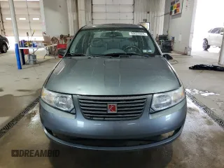 2006 Saturn ION z VIN 1G8AZ55F46Z115879, wystawiony jako Copart lot #56625925 z przebiegiem 187 994 mil mil oraz Szkoda całkowita • Salvage title. Historia ofert i sprzedaży dostępna na DreamBid. Obrazek 5.