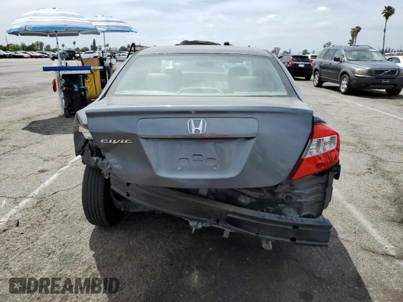 2012 Honda Civic LX z VIN 19XFB2F56CE390987, wystawiony jako Copart lot #56753635 z przebiegiem 81 832 mil mil oraz Szkoda całkowita • Salvage title. Historia ofert i sprzedaży dostępna na DreamBid. Obrazek 6.