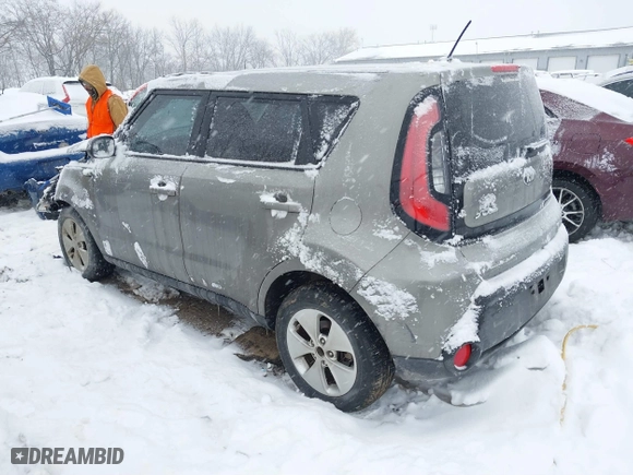 2014 Kia Soul with VIN KNDJN2A26E7033942, listed as a IAAI auction lot 41271872 with 90,901 mi miles. Bid and sale history available at carsss.com. Image 3.
