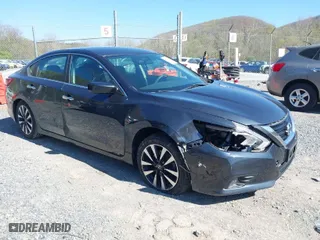 2018 Nissan Altima 2.5 SR with VIN 1N4AL3AP8JC179774, listed as a IAAI auction lot 41933926 with 131,506 mi miles. Bid and sale history available at carsss.com. Image 1.