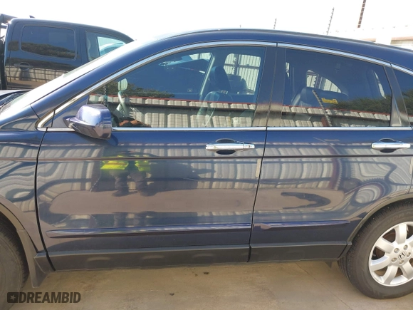 2008 Honda CR-V EX-L with VIN JHLRE38788C047852, listed as a IAAI auction lot 40134996 with 301,050 mi miles. Bid and sale history available at carsss.com. Image 15.