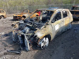 2022 Jeep Compass Latitude with VIN 3C4NJDBB1NT115449, listed as a IAAI auction lot 41984254 with Not Provided miles and . Bid and sale history available at DreamBid. Image 6.