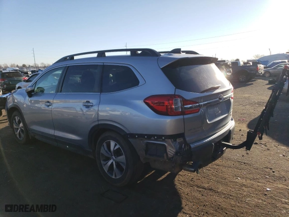 2019 Subaru Ascent Premium with VIN 4S4WMAFDXK3472282, listed as a Copart auction lot 46962693 with 33,154 mi miles. Bid and sale history available at carsss.com. Image 2.