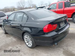 2011 BMW 3 Series 328i xDrive with VIN WBAPK7C55BA772321, listed as a IAAI auction lot 41873123 with 95,500 mi miles. Bid and sale history available at carsss.com. Image 3.