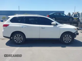 2013 Nissan Pathfinder SV with VIN 5N1AR2MN2DC657541, listed as a IAAI auction lot 41905930 with 311,578 mi miles. Bid and sale history available at carsss.com. Image 14.