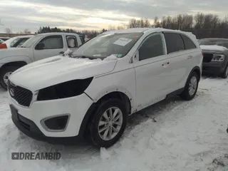 2018 Kia Sorento LX with VIN 5XYPGDA34JG404831, listed as a IAAI auction lot 41649771 with 81,819 mi miles. Bid and sale history available at carsss.com. Image 17.