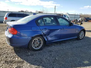 2010 BMW 3 Series 328i xDrive with VIN WBAPK5C53AA652598, listed as a Copart auction lot 47197645 with 127,979 mi miles and Salvage title. Bid and sale history available at DreamBid. Image 3.