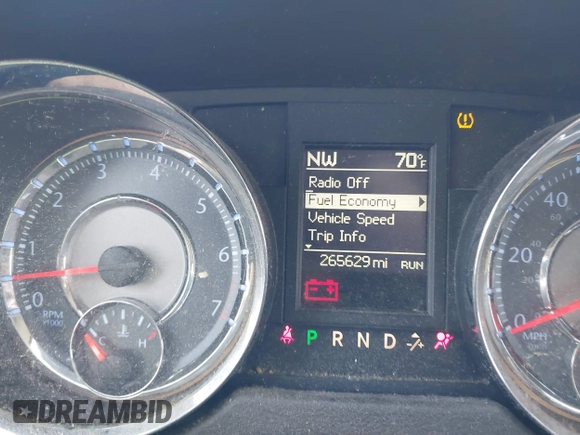 2015 Chrysler Town & Country Touring with VIN 2C4RC1BG7FR583213, listed as a IAAI auction lot 42089075 with 265,629 mi miles. Bid and sale history available at carsss.com. Image 7.