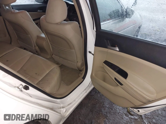 2012 Honda Accord SE z VIN 1HGCP2F67CA067792, wystawiony jako IAAI lot #42193036 z przebiegiem 151 332 mil mil oraz . Historia ofert i sprzedaży dostępna na DreamBid. Obrazek 8.