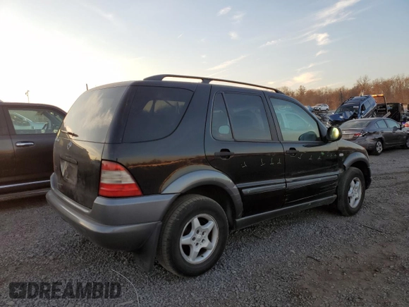 1999 Mercedes-Benz M-Class with VIN 4JGAB54E3XA092934, listed as a Copart auction lot 80631164 with 180,734 mi miles and Salvage Title. Bid and sale history available at carsss.com. Image 3.