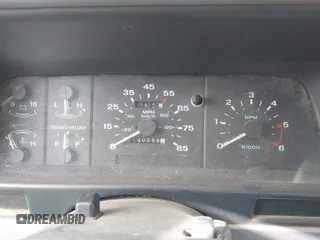 1994 Ford Explorer z VIN 1FMCU22X2RUC98656, wystawiony jako IAAI lot #41775781 z przebiegiem 140 598 mil mil oraz . Historia ofert i sprzedaży dostępna na DreamBid. Obrazek 7.