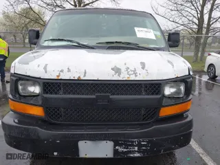 2005 Chevrolet Express Cargo Van with VIN 1GCGG25V751206248, listed as a IAAI auction lot 41971847 with 341,664 mi miles. Bid and sale history available at carsss.com. Image 6.