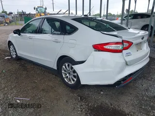 2016 Ford Fusion S with VIN 3FA6P0G74GR221383, listed as a IAAI auction lot 42442456 with 109,144 mi miles and . Bid and sale history available at DreamBid. Image 3.