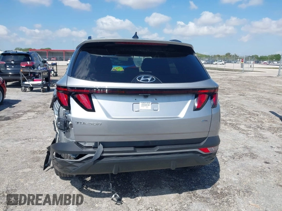 2024 Hyundai Tucson SEL with VIN 5NMJBCDE7RH387021, listed as a IAAI auction lot 41930770 with 33,119 mi miles and . Bid and sale history available at carsss.com. Image 16.