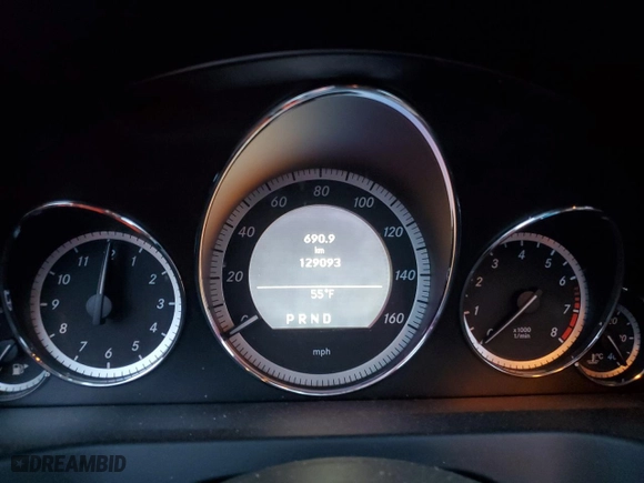 2011 Mercedes-Benz E-Class E 350 with VIN WDDKJ5GBXBF095697, listed as a Copart auction lot 45014375 with 129,093 mi miles and Salvage Title. Bid and sale history available at carsss.com. Image 9.