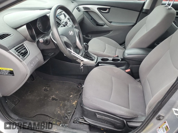 2015 Hyundai Elantra SE z VIN 5NPDH4AE6FH566008, wystawiony jako Copart lot #55693855 z przebiegiem 156 372 mil mil oraz Szkody całkowita. Historia ofert i sprzedaży dostępna na DreamBid. Obrazek 7.