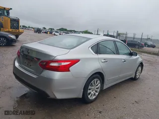2017 Nissan Altima 2.5 SR with VIN 1N4AL3AP5HC482165, listed as a IAAI auction lot 41936944 with 108,952 mi miles. Bid and sale history available at carsss.com. Image 4.
