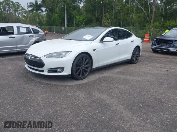 2013 Tesla Model S Performance with VIN 5YJSA1DP9DFP04076, listed as a IAAI auction lot 42185465 with 179,640 mi miles and . Bid and sale history available at DreamBid. Image 2.