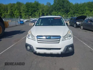 2013 Subaru Outback Limited с VIN 4S4BRBKC2D3234898, выставлен на аукционе IAAI как лот 42398113 с пробегом 204 946 миль миль и . История ставок и продаж доступна на DreamBid. Изображение 12.