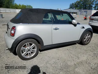 2011 MINI Convertible with VIN WMWZN3C55BT265139, listed as a Copart auction lot 58624955 with 108,374 mi miles and Clean title. Bid and sale history available at DreamBid. Image 3.