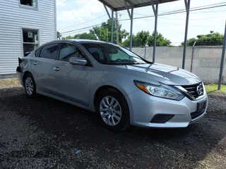 2017 Nissan Altima S with VIN 1N4AL3AP7HN340193, listed as a IAAI auction lot 42701929 with 93,798 mi miles and . Bid and sale history available at DreamBid. Image 1.