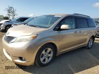 2011 Toyota Sienna LE AAS with VIN 5TDKK3DC6BS086570, listed as a Copart auction lot 54724385 with 157,530 mi miles and Salvage Title. Bid and sale history available at DreamBid. Image 1.