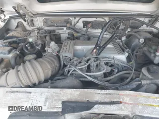 1997 Mercury Mountaineer with VIN 4M2DU55P6VUJ41951, listed as a IAAI auction lot 42260936 with 151,667 mi miles and . Bid and sale history available at DreamBid. Image 10.