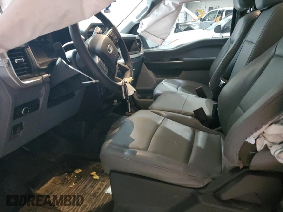 2022 Ford F-150 XL с VIN 1FTFX1E55NFB71587, выставлен на аукционе Copart как лот 84770224 с пробегом 43 261 миль миль и Списание • Salvage title. История ставок и продаж доступна на DreamBid. Изображение 7.