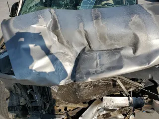 2002 Chevrolet Suburban LS with VIN 1GNFK16Z02J192587, listed as a Copart auction lot 68169004 with 0 mi miles and Non Repairable. Bid and sale history available at carsss.com. Image 12.