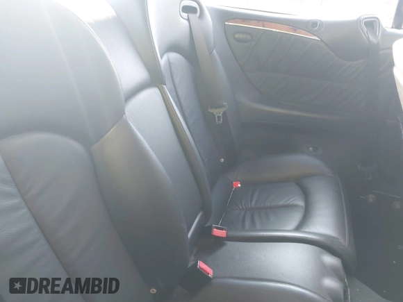 2006 Mercedes-Benz CLK 350 with VIN WDBTK56G16T056141, listed as a IAAI auction lot 42580658 with 144,666 mi miles and . Bid and sale history available at DreamBid. Image 8.