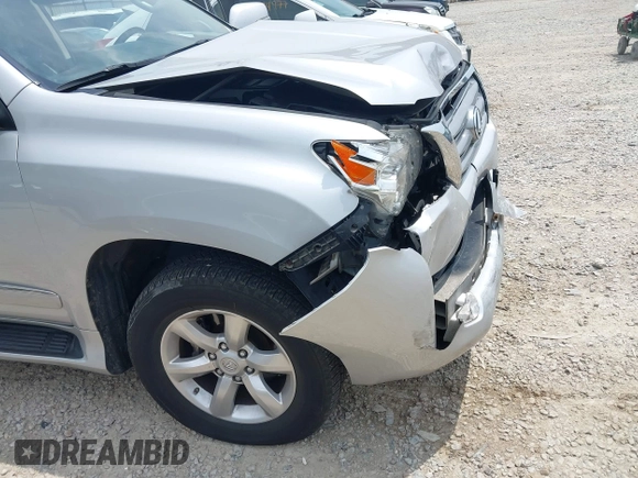 2012 Lexus GX 460 с VIN JTJBM7FX2C5038778, выставлен на аукционе IAAI как лот 42746203 с пробегом 212 412 миль миль и . История ставок и продаж доступна на DreamBid. Изображение 12.