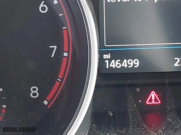 2018 Volkswagen Tiguan SEL with VIN 3VV3B7AX0JM001709, listed as a IAAI auction lot 41702672 with 146,499 mi miles. Bid and sale history available at carsss.com. Image 15.