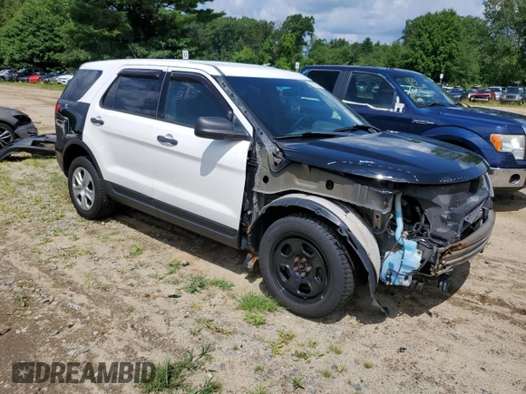 2013 Ford Utility Police Interceptor with VIN 1FM5K8AR2DGC63501, listed as a Copart auction lot 63795064 with 187,512 mi miles and Salvage Title. Bid and sale history available at carsss.com. Image 4.