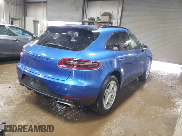 2018 Porsche Macan with VIN WP1AA2A50JLB07247, listed as a Copart auction lot 46534705 with 101,416 mi miles and Salvage Title. Bid and sale history available at carsss.com. Image 3.