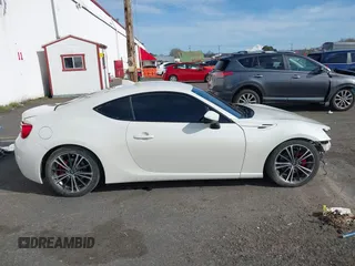 2019 Toyota 86 with VIN JF1ZNAA13K8700059, listed as a IAAI auction lot 41642688 with 112,743 mi miles. Bid and sale history available at carsss.com. Image 14.