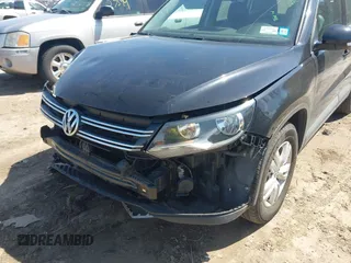 2017 Volkswagen Tiguan S with VIN WVGBV7AX9HK039244, listed as a IAAI auction lot 42050325 with 70,828 mi miles and . Bid and sale history available at DreamBid. Image 18.