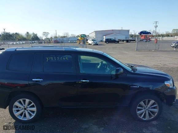2009 Toyota Highlander Hybrid Limited with VIN JTEEW44A692025996, listed as a IAAI auction lot 41935268 with 264,071 mi miles. Bid and sale history available at carsss.com. Image 13.