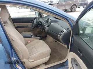 2004 Toyota Prius with VIN JTDKB20U540072979, listed as a IAAI auction lot 41249959 with 251,582 mi miles. Bid and sale history available at carsss.com. Image 5.
