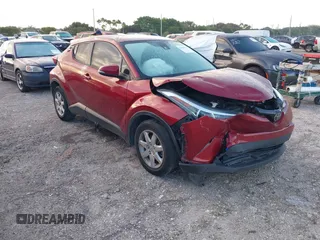 2019 Toyota C-HR XLE with VIN NMTKHMBX1KR070401, listed as a IAAI auction lot 42000335 with 45,643 mi miles. Bid and sale history available at carsss.com. Image 1.
