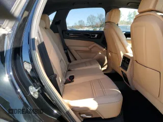 2019 Porsche Cayenne z VIN WP1AA2AY2KDA19287, wystawiony jako Copart lot #49833655 z przebiegiem 24 020 mil mil oraz Szkoda całkowita • Salvage title. Historia ofert i sprzedaży dostępna na DreamBid. Obrazek 11.