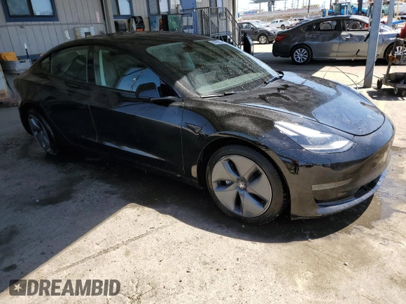 2023 Tesla Model 3 z VIN 5YJ3E1EA3PF385877, wystawiony jako Copart lot #54708335 z przebiegiem 20 902 mil mil oraz Szkoda całkowita • Salvage title. Historia ofert i sprzedaży dostępna na DreamBid. Obrazek 4.